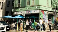 Davey's Ice Cream (Image via Instagram)